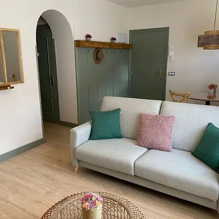 Nenuca Ii, El Paraiso En * Oviedo