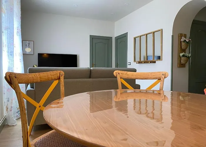 Nenuca Ii, El Paraiso En *