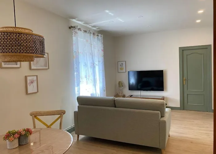 Nenuca Ii, El Paraiso En *